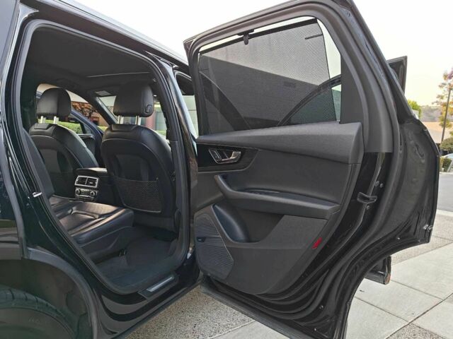 Чорний Ауді Ку 7, об'ємом двигуна 3 л та пробігом 72 тис. км за 14500 $, фото 16 на Automoto.ua