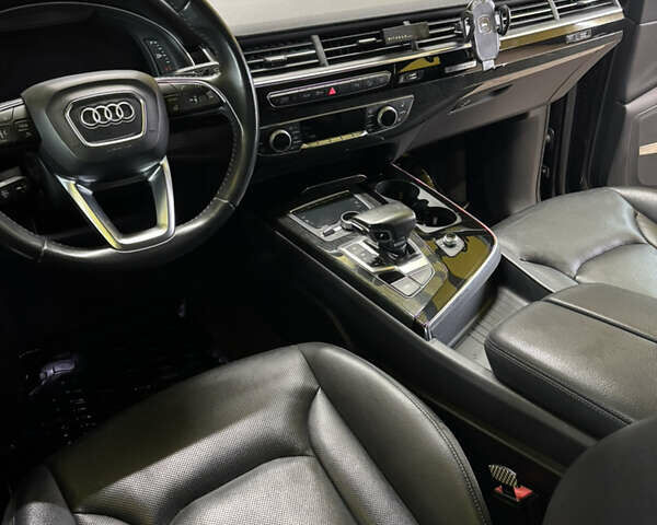 Черный Ауди Ку 7, объемом двигателя 3 л и пробегом 155 тыс. км за 29500 $, фото 12 на Automoto.ua