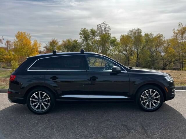 Черный Ауди Ку 7, объемом двигателя 3 л и пробегом 44 тыс. км за 14500 $, фото 7 на Automoto.ua