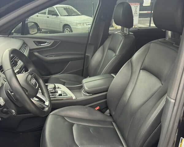 Черный Ауди Ку 7, объемом двигателя 1.98 л и пробегом 288 тыс. км за 23900 $, фото 10 на Automoto.ua