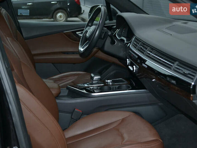 Чорний Ауді Ку 7, об'ємом двигуна 3 л та пробігом 105 тис. км за 39900 $, фото 1 на Automoto.ua