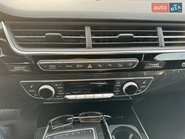 Черный Ауди Ку 7, объемом двигателя 3 л и пробегом 144 тыс. км за 33000 $, фото 8 на Automoto.ua