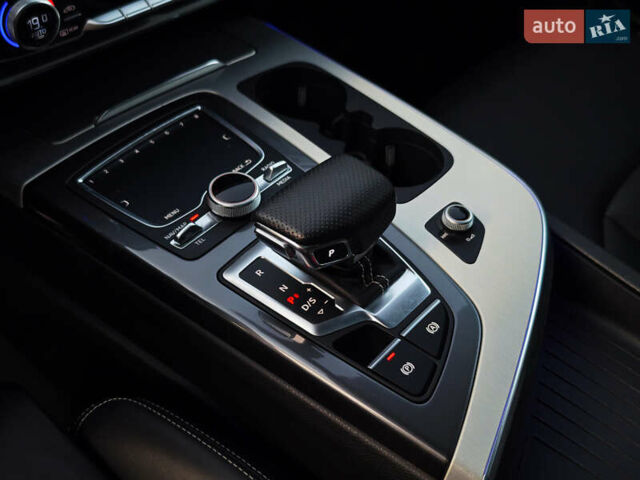 Черный Ауди Ку 7, объемом двигателя 3 л и пробегом 219 тыс. км за 45500 $, фото 33 на Automoto.ua