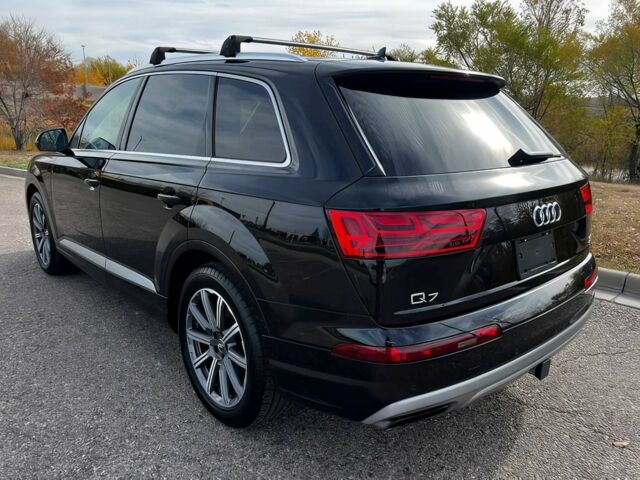 Черный Ауди Ку 7, объемом двигателя 3 л и пробегом 44 тыс. км за 14500 $, фото 6 на Automoto.ua