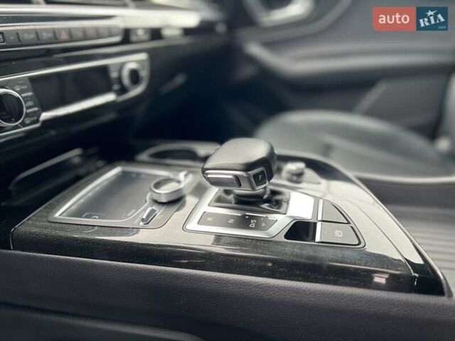 Чорний Ауді Ку 7, об'ємом двигуна 3 л та пробігом 121 тис. км за 37000 $, фото 48 на Automoto.ua