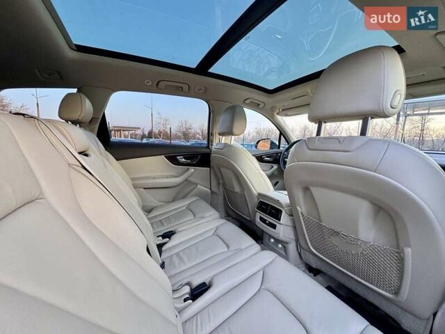 Чорний Ауді Ку 7, об'ємом двигуна 3 л та пробігом 180 тис. км за 24900 $, фото 23 на Automoto.ua