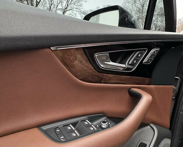 Чорний Ауді Ку 7, об'ємом двигуна 3 л та пробігом 196 тис. км за 33000 $, фото 7 на Automoto.ua