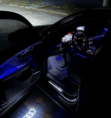 Черный Ауди Ку 7, объемом двигателя 3 л и пробегом 155 тыс. км за 39000 $, фото 6 на Automoto.ua