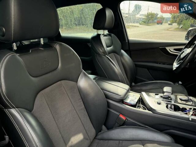 Черный Ауди Ку 7, объемом двигателя 2.97 л и пробегом 155 тыс. км за 42500 $, фото 3 на Automoto.ua