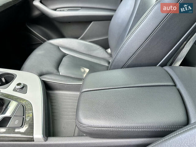 Черный Ауди Ку 7, объемом двигателя 1.98 л и пробегом 157 тыс. км за 28300 $, фото 56 на Automoto.ua