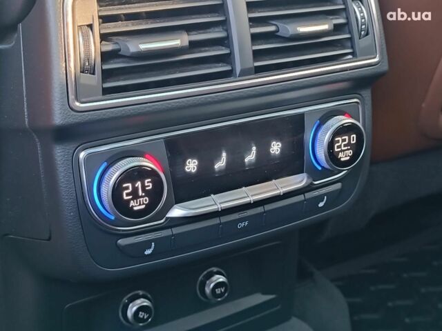 Ауди Ку 7 2018 в Харькове на Automoto.ua Черный Ауди Ку 7, объемом двигателя 3 л и пробегом 161 тыс. км за 33990 $, фото 15 на Automoto.ua