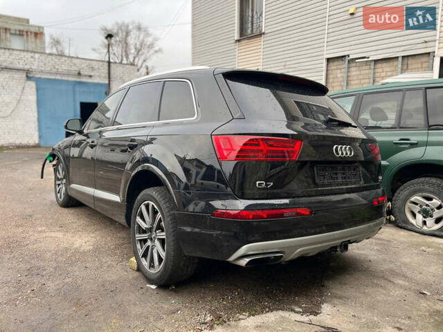 Черный Ауди Ку 7, объемом двигателя 3 л и пробегом 260 тыс. км за 12500 $, фото 1 на Automoto.ua