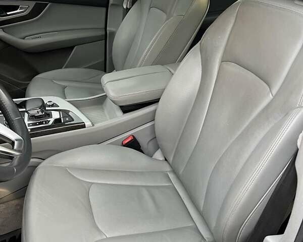 Черный Ауди Ку 7, объемом двигателя 2 л и пробегом 99 тыс. км за 21000 $, фото 13 на Automoto.ua