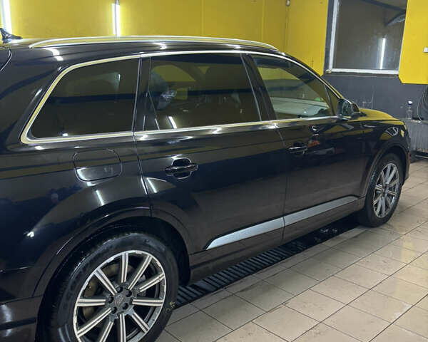 Черный Ауди Ку 7, объемом двигателя 3 л и пробегом 155 тыс. км за 29500 $, фото 5 на Automoto.ua