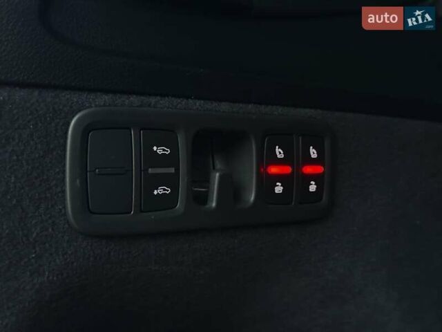 Чорний Ауді Ку 7, об'ємом двигуна 3 л та пробігом 137 тис. км за 37999 $, фото 28 на Automoto.ua