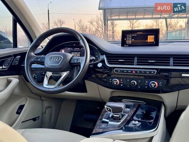 Чорний Ауді Ку 7, об'ємом двигуна 3 л та пробігом 180 тис. км за 24900 $, фото 11 на Automoto.ua