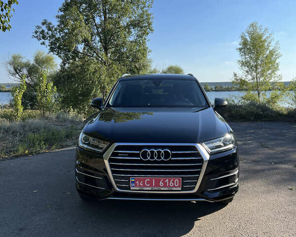 Черный Ауди Ку 7, объемом двигателя 3 л и пробегом 101 тыс. км за 30500 $, фото 2 на Automoto.ua