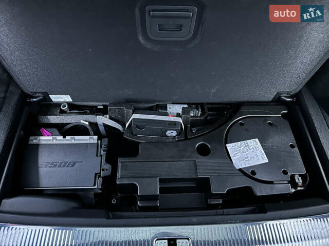 Черный Ауди Ку 7, объемом двигателя 0 л и пробегом 176 тыс. км за 24500 $, фото 21 на Automoto.ua