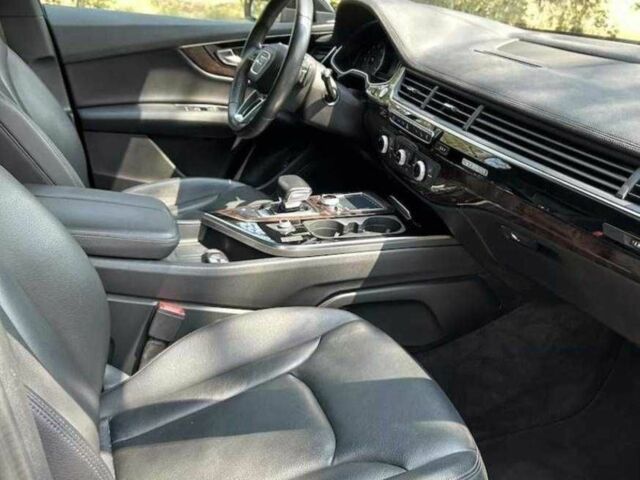 Чорний Ауді Ку 7, об'ємом двигуна 3 л та пробігом 95 тис. км за 18800 $, фото 6 на Automoto.ua