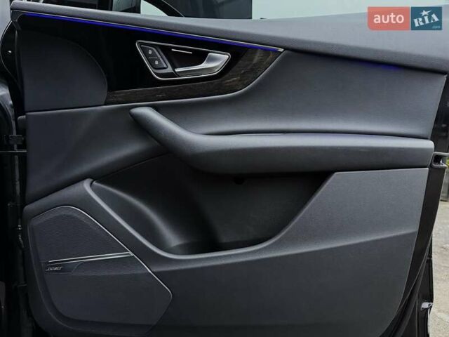 Чорний Ауді Ку 7, об'ємом двигуна 3 л та пробігом 137 тис. км за 37999 $, фото 39 на Automoto.ua