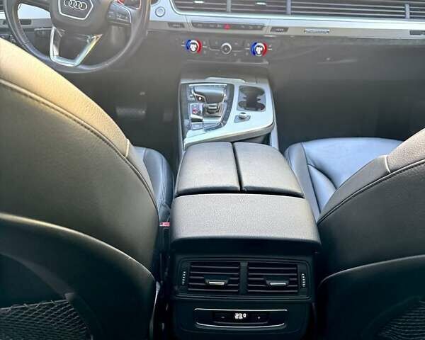 Черный Ауди Ку 7, объемом двигателя 1.98 л и пробегом 77 тыс. км за 36700 $, фото 11 на Automoto.ua