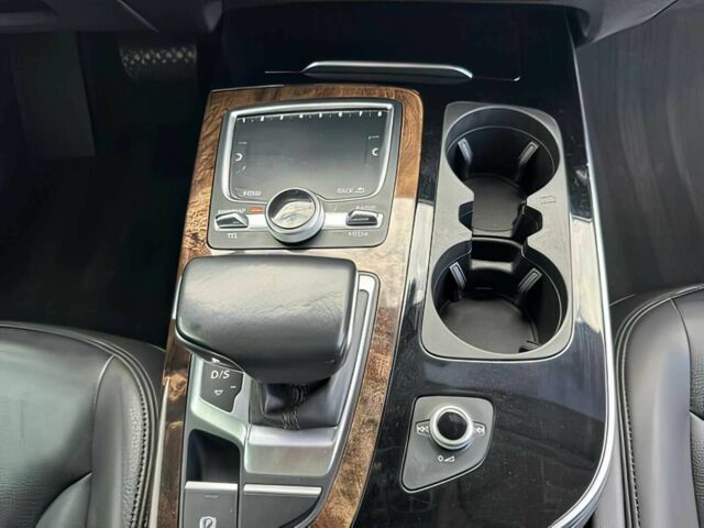 Черный Ауди Ку 7, объемом двигателя 3 л и пробегом 33 тыс. км за 19200 $, фото 11 на Automoto.ua