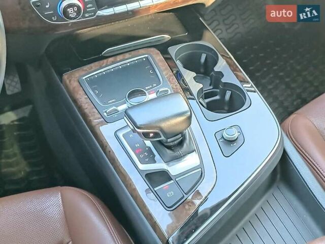 Черный Ауди Ку 7, объемом двигателя 3 л и пробегом 161 тыс. км за 32990 $, фото 19 на Automoto.ua