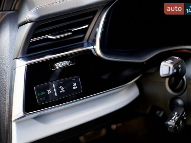 Черный Ауди Ку 7, объемом двигателя 3 л и пробегом 149 тыс. км за 68000 $, фото 34 на Automoto.ua