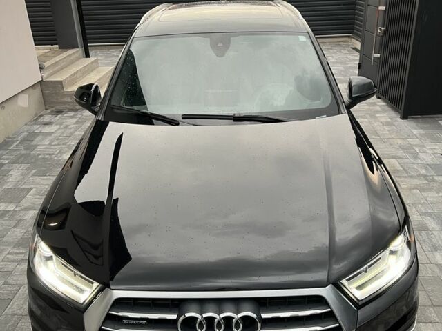 Чорний Ауді Ку 7, об'ємом двигуна 2 л та пробігом 92 тис. км за 29700 $, фото 1 на Automoto.ua