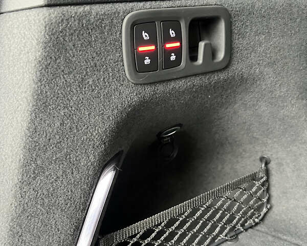 Черный Ауди Ку 7, объемом двигателя 1.98 л и пробегом 92 тыс. км за 27900 $, фото 25 на Automoto.ua