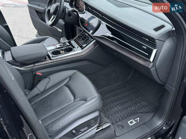 Чорний Ауді Ку 7, об'ємом двигуна 3 л та пробігом 101 тис. км за 47000 $, фото 30 на Automoto.ua