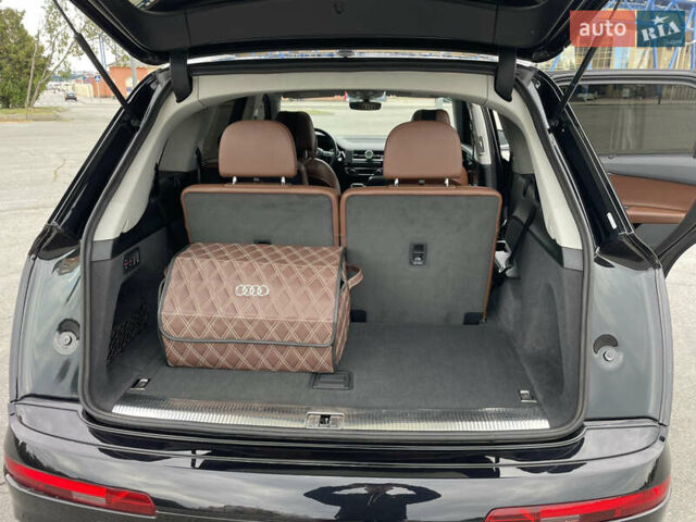 Черный Ауди Ку 7, объемом двигателя 3 л и пробегом 152 тыс. км за 50000 $, фото 30 на Automoto.ua