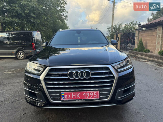 Чорний Ауді Ку 7, об'ємом двигуна 0 л та пробігом 220 тис. км за 20990 $, фото 5 на Automoto.ua