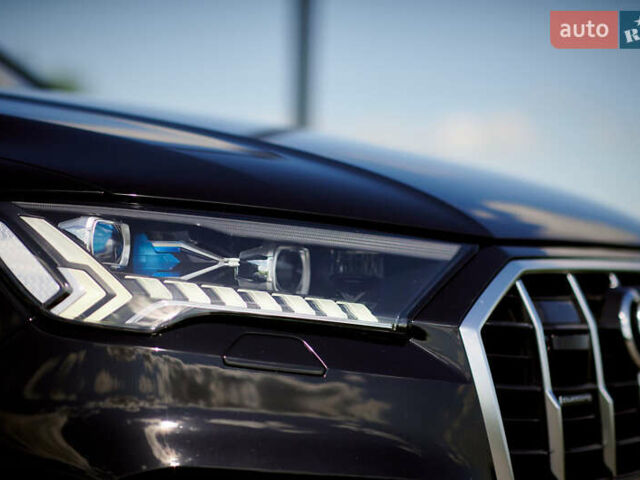 Черный Ауди Ку 7, объемом двигателя 3 л и пробегом 149 тыс. км за 68000 $, фото 2 на Automoto.ua