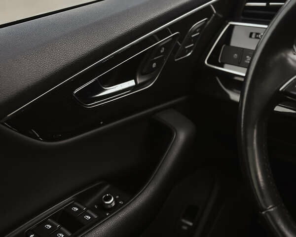 Черный Ауди Ку 7, объемом двигателя 3 л и пробегом 70 тыс. км за 44200 $, фото 15 на Automoto.ua