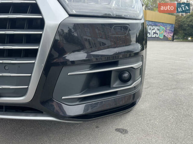 Черный Ауди Ку 7, объемом двигателя 3 л и пробегом 152 тыс. км за 50000 $, фото 10 на Automoto.ua