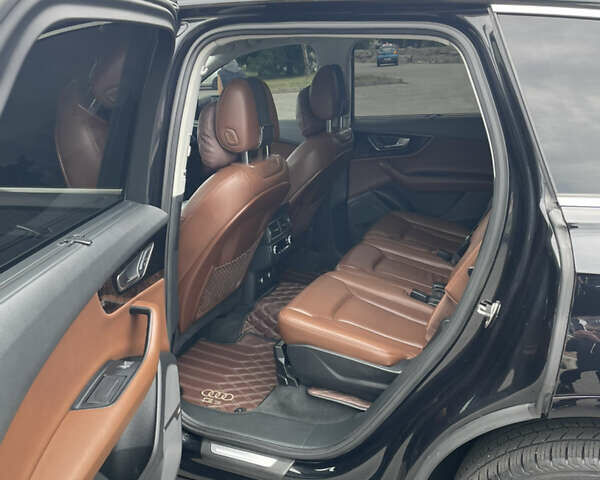 Черный Ауди Ку 7, объемом двигателя 3 л и пробегом 152 тыс. км за 50000 $, фото 12 на Automoto.ua