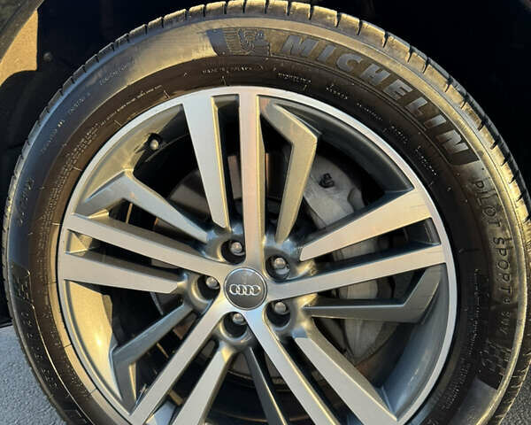 Чорний Ауді Ку 7, об'ємом двигуна 1.98 л та пробігом 92 тис. км за 32500 $, фото 8 на Automoto.ua
