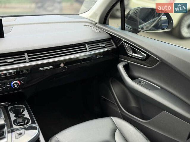 Черный Ауди Ку 7, объемом двигателя 3 л и пробегом 108 тыс. км за 36000 $, фото 46 на Automoto.ua