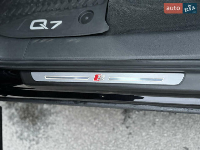 Чорний Ауді Ку 7, об'ємом двигуна 3 л та пробігом 101 тис. км за 47000 $, фото 38 на Automoto.ua