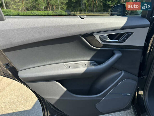 Черный Ауди Ку 7, объемом двигателя 2 л и пробегом 33 тыс. км за 42500 $, фото 16 на Automoto.ua