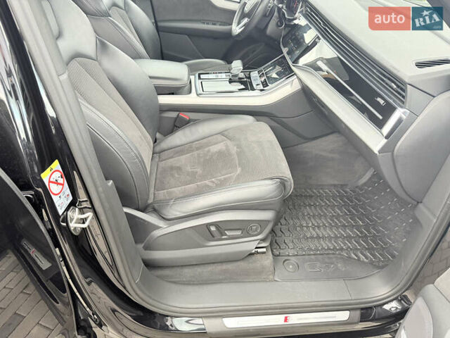 Ауди Ку 7 2019 в Хусте на Automoto.ua Черный Ауди Ку 7, объемом двигателя 2.99 л и пробегом 156 тыс. км за 65500 $, фото 17 на Automoto.ua
