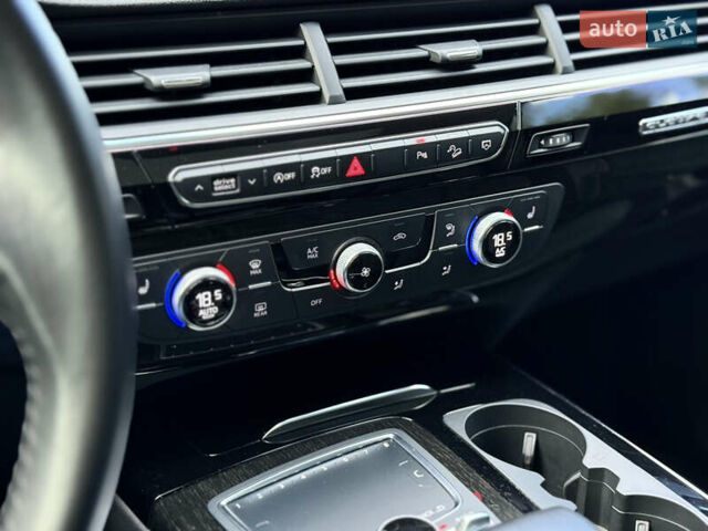 Черный Ауди Ку 7, объемом двигателя 3 л и пробегом 108 тыс. км за 36000 $, фото 20 на Automoto.ua