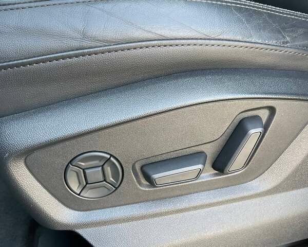 Черный Ауди Ку 7, объемом двигателя 3 л и пробегом 104 тыс. км за 52000 $, фото 13 на Automoto.ua