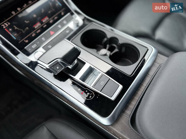 Черный Ауди Ку 7, объемом двигателя 3 л и пробегом 120 тыс. км за 42900 $, фото 13 на Automoto.ua