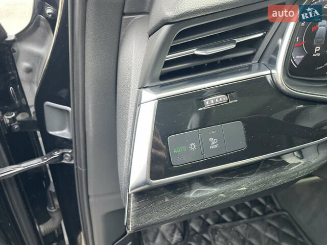 Чорний Ауді Ку 7, об'ємом двигуна 3 л та пробігом 136 тис. км за 45000 $, фото 15 на Automoto.ua