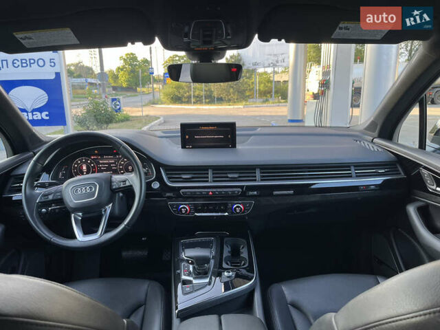 Черный Ауди Ку 7, объемом двигателя 3 л и пробегом 68 тыс. км за 43500 $, фото 6 на Automoto.ua