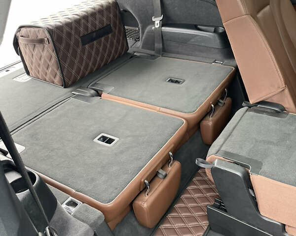 Черный Ауди Ку 7, объемом двигателя 3 л и пробегом 152 тыс. км за 50000 $, фото 36 на Automoto.ua