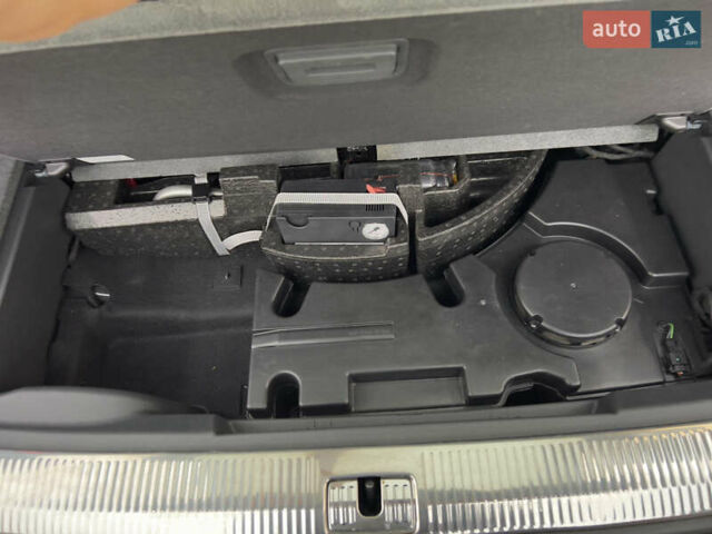 Черный Ауди Ку 7, объемом двигателя 1.98 л и пробегом 92 тыс. км за 27900 $, фото 19 на Automoto.ua