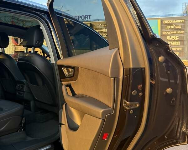 Черный Ауди Ку 7, объемом двигателя 3 л и пробегом 83 тыс. км за 43400 $, фото 24 на Automoto.ua